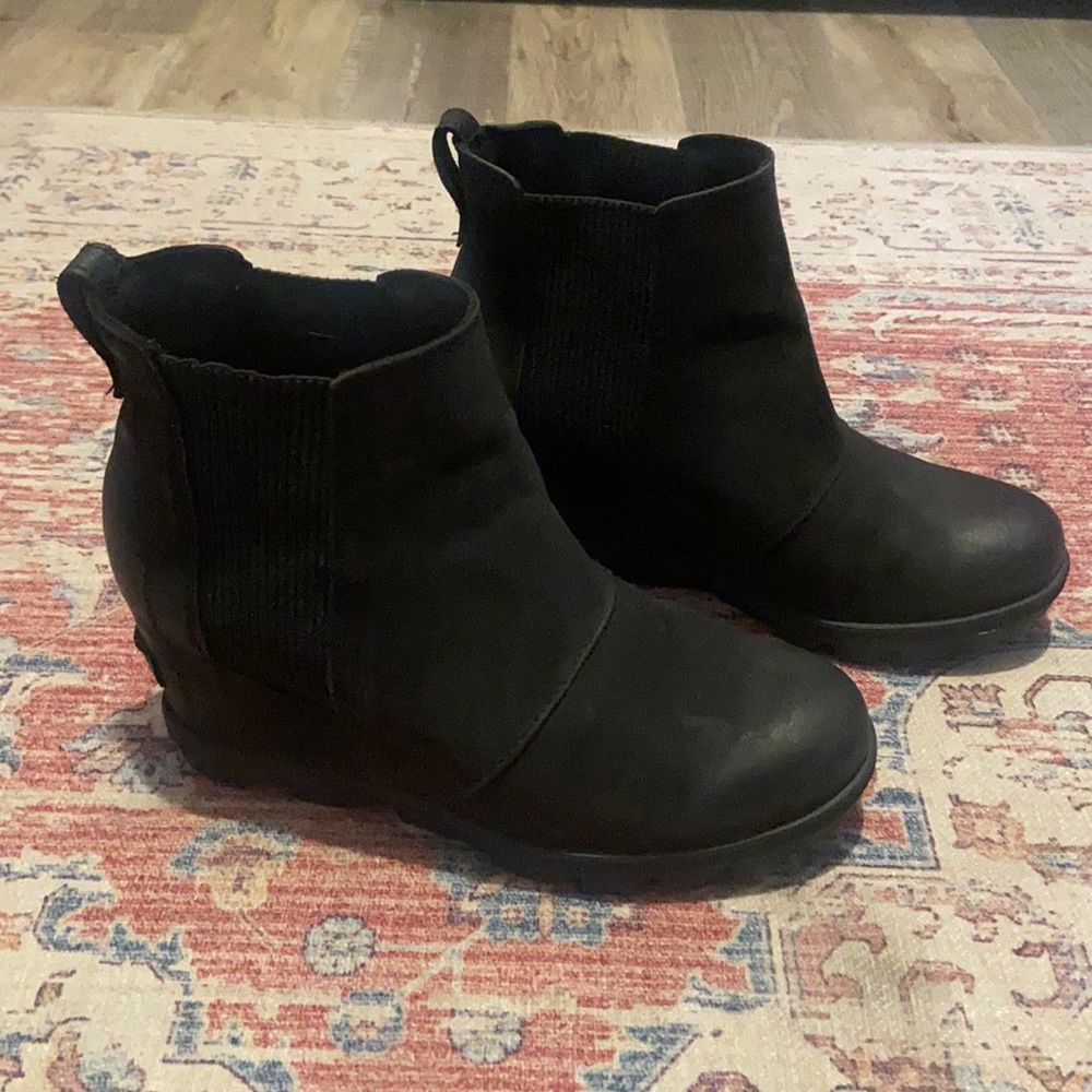 Sorel Black Chelsea Ankle Boots